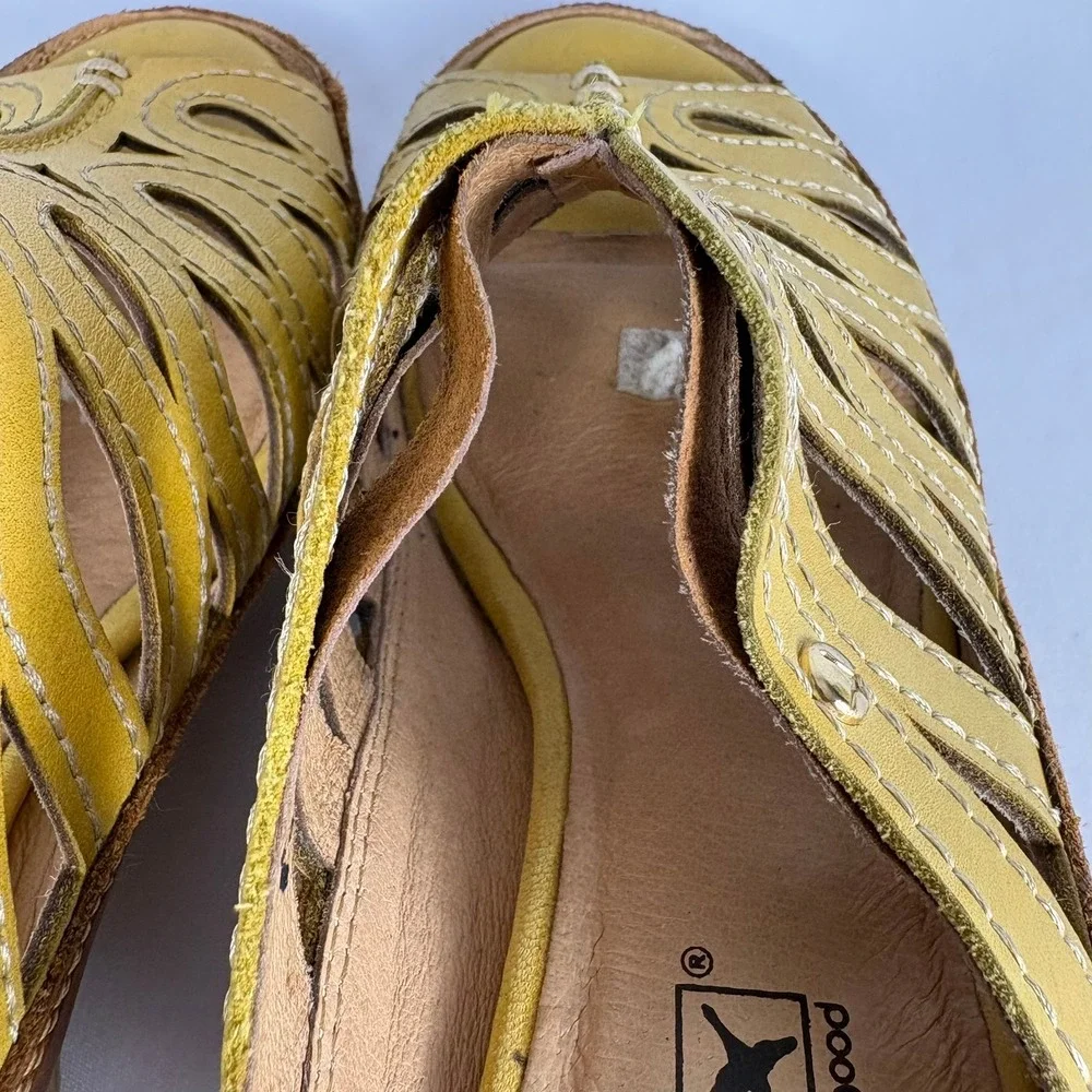 Pikolinos Womens 38 Yellow Leather Cutout Wedge Mules Sandals Peep Toe Spain